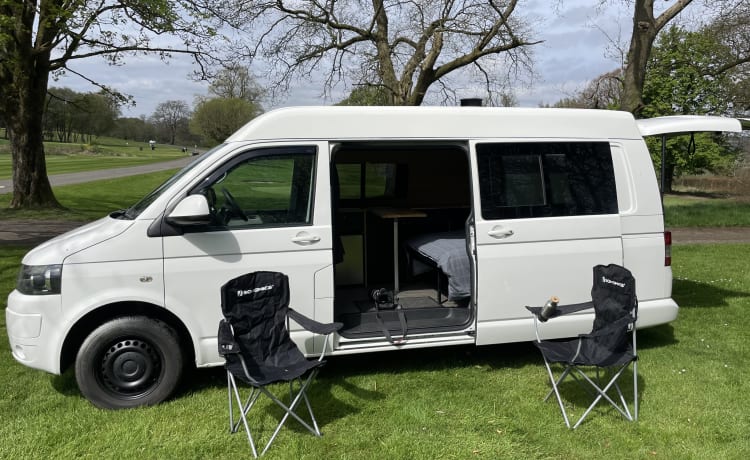 Hashtagcampers – Notre unique Volkswagen LWB Extra Height