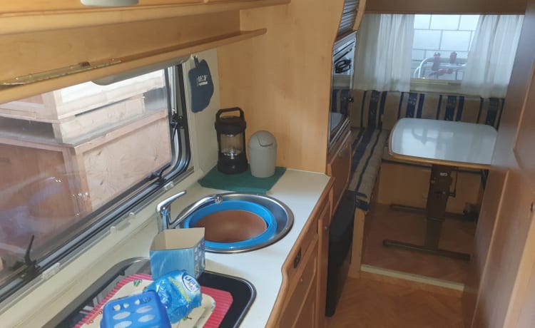 6 person McLouis 690 motorhome with alcove