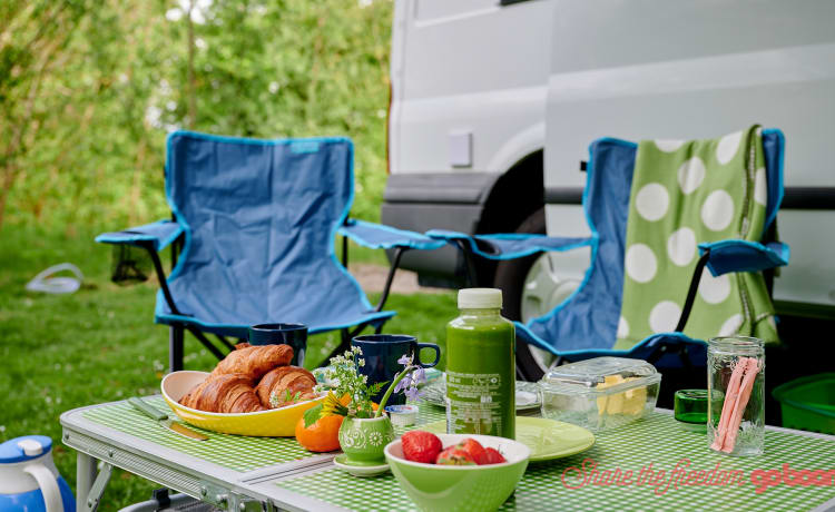 De Groenling – Camping-car bien conduit pour 2 pers. avec de beaux meubles à louer