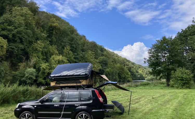 Luxe avontuur – SUV with luxury roof tent