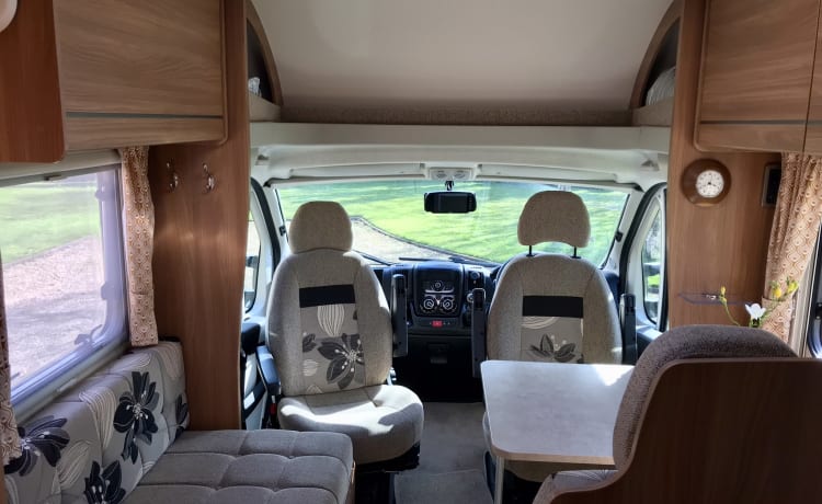 Snowdrop – Il nostro camper per famiglie a 4 posti letto