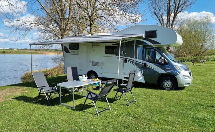 LUCKY Traveller – Camper familiare spazioso e confortevole