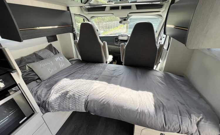 Duke – Chausson 2021 788 4-5 Geburt mit privatem Inselschlafzimmer und großer Garage