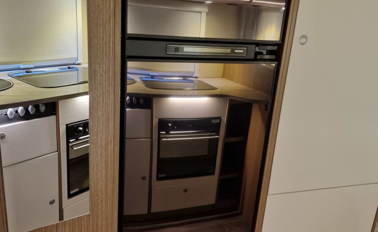 Coleman Campers  – 6 berth Carado - spacious family motorhome 