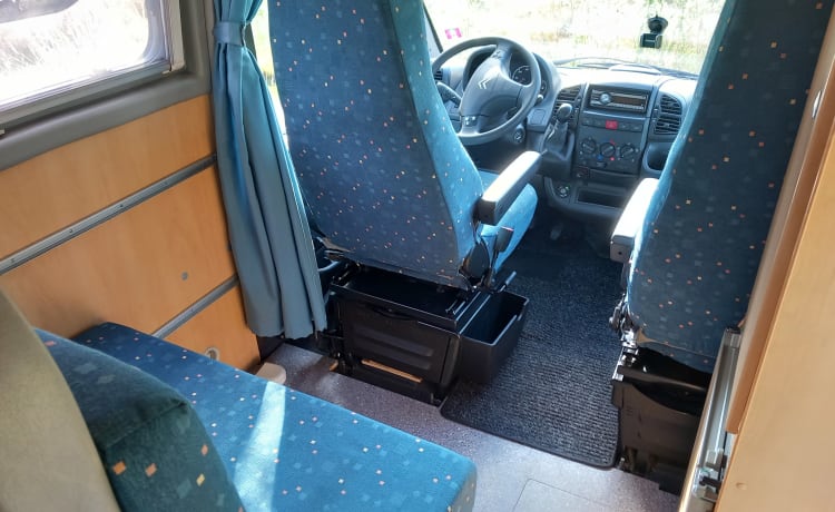 - – 2p Citroën Pössl bus uit 2005