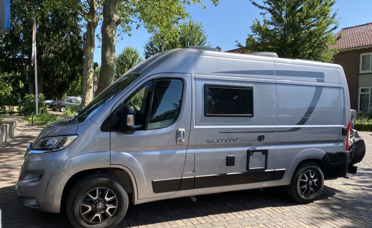 Pössl Summit Shine 540 campervan uit 2022 voor 2 personen