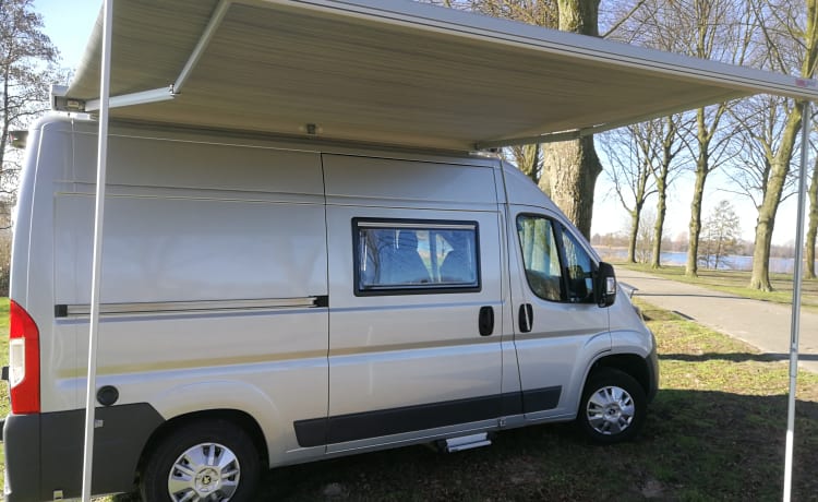 Lela | Peugeot Boxer 2 person camper van