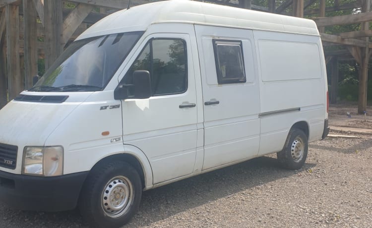 Russell – 2 berth Volkswagen campervan from 2002