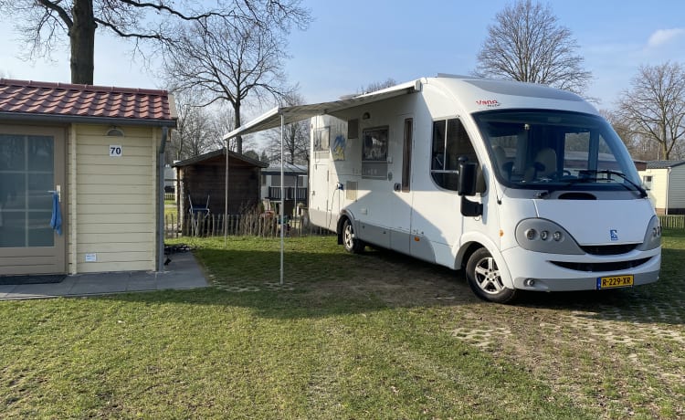 Fransie – Comfortabele, gezellige en lichte 4p familie camper. Knaus Sunliner