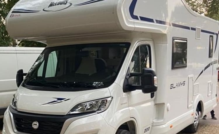 Mac Louis 222 7-seater 7-berth