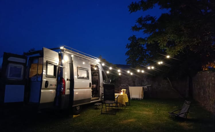 Willy – Eigen gebouwde Fiat Ducato camper