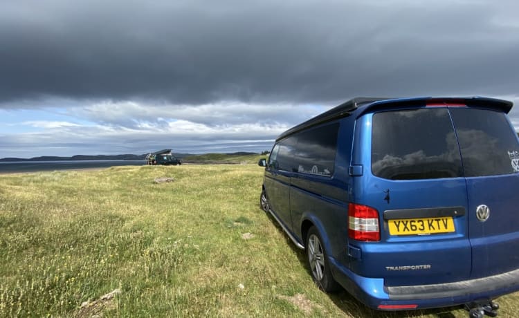 Blu – VW campervan INC FULL INSURANCE !!