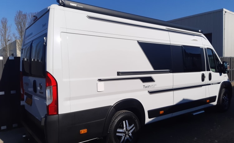 Adria – Zgan Buscamper Adria Twin 640 SPX Automatic euro 6 with E bike carrier