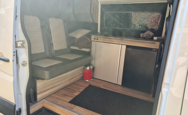 2 person Mercedes-Benz Bus camper from 2015 (Euro 6)