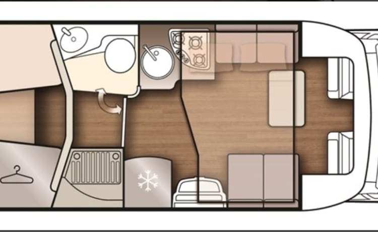 8 – luxe 4 personnes mclouis Carat 2022 avec lit fixe à l'arrière