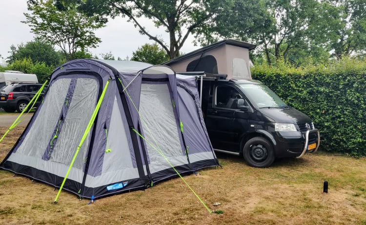 Black 2.5 TDI Multivan T5 Highline Camperbus