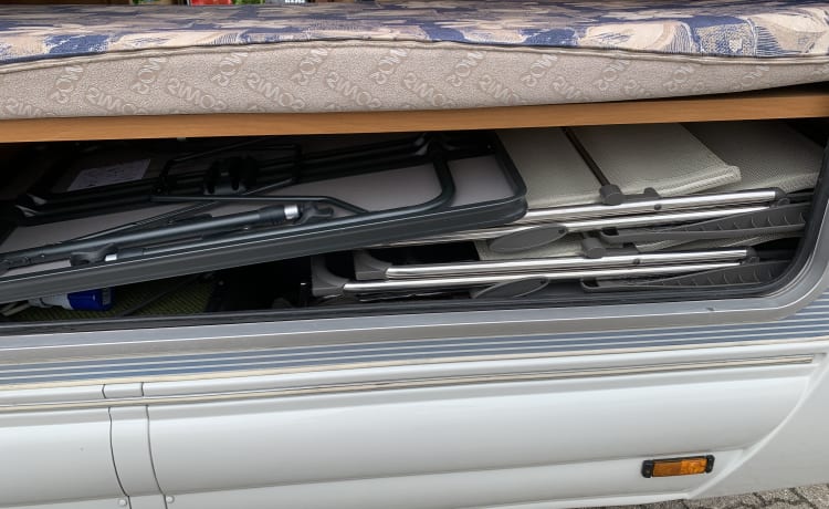 Bari – family camper 7p Rimor alcove from 2001