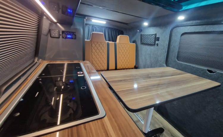 Opal – Nieuw omgebouwde Volkswagen camper