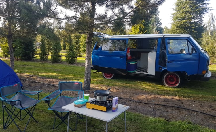 Mr. Blue Sky  – Retro VW T3 Buscamper