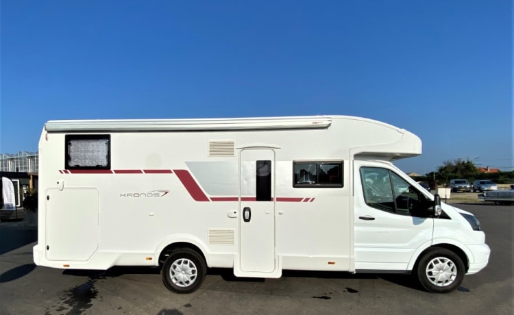 Camper per famiglie lussuoso e moderno