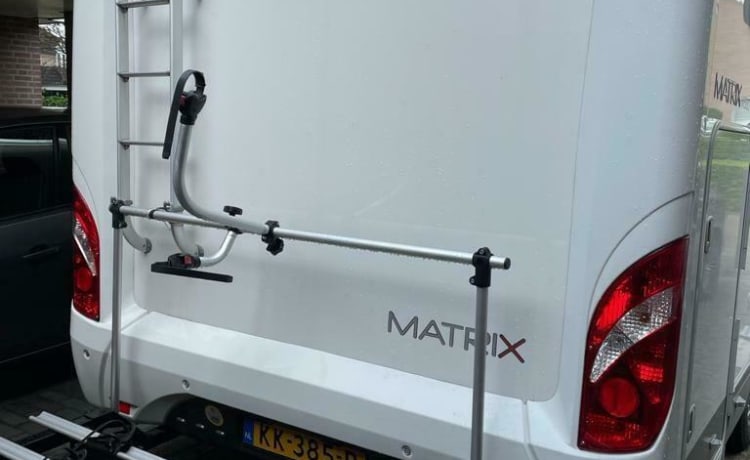 Geräumiger und luxuriöser Camper Adria Matrix für 5 Personen