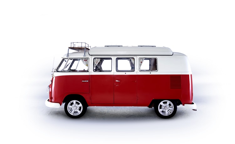 Barbarella – Volkswagen Wohnmobil mit 4 Schlafplätzen aus dem Jahr 1967