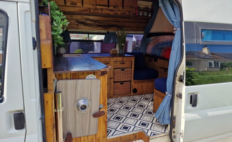 SKY – Camping-car rustique hors réseau / EHU unique à Cornwall