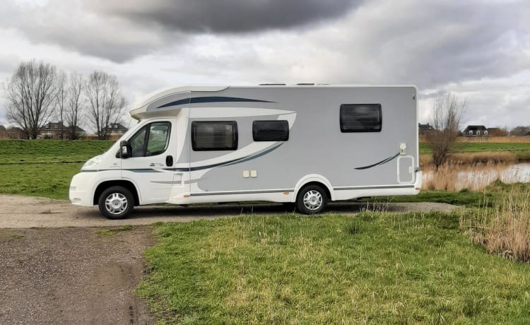 Titan – 4p Chausson semi-intégral de 2013