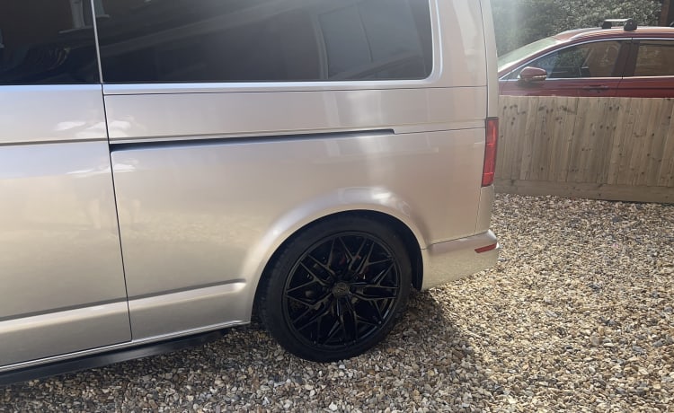 Volkswagen Transporter T6.1 4 couchages 2021! 