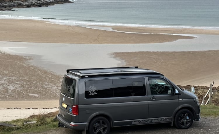 Dora (The Explorer) – 4 berth High spec Volkswagen T6 Campervan