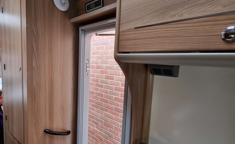 The Wanderer – 6 berth Bailey semi-integrated from 2016