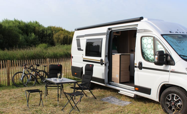 Nouveau camping-car luxueux avec lit XL Laika Kosmo 6.4