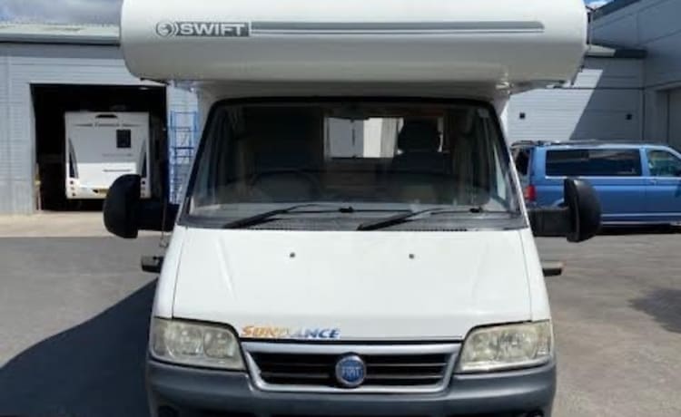 Skylar – 4 berth Swift alcove from 2004