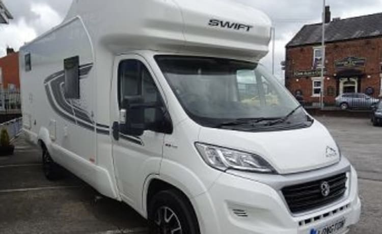 2-5 berth Swift – SWIFT EDGE 476