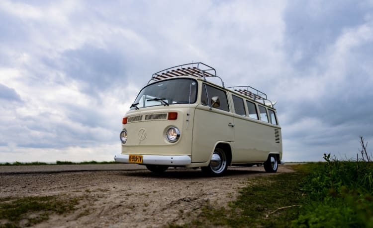 Tinus – Volkswagenbus T2 - Mr. T 