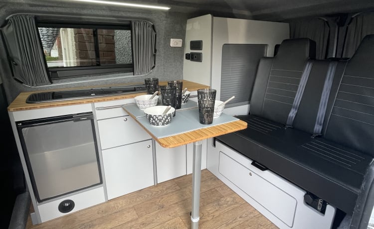 Rosie – Rosie - Adventure Ready - Fully Insured - 4 Berth - Dog Friendly 