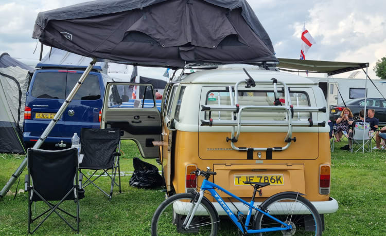 Daniel the Camper Van – Camping-car VW Bay classique