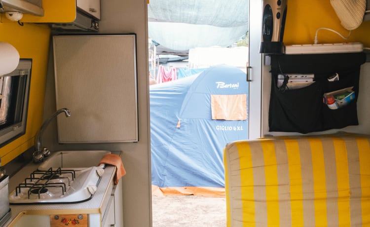 PrendoeParto – As small as a van as efficient as a camper!