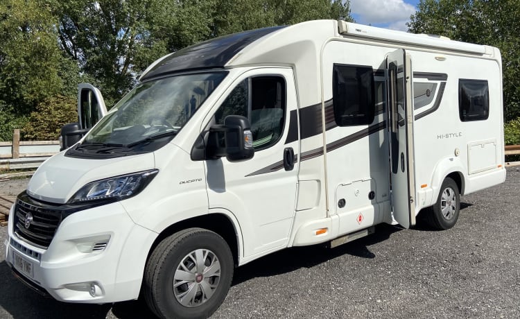 Bessy  – "Bessy" 4-Bett-Wohnmobil für die Familie Bessacarr