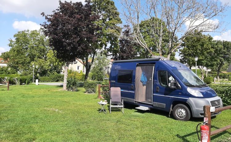 Beautiful and compact Fiat camper bus