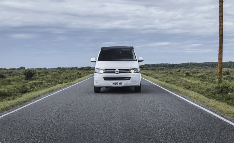 Connie – Camper VW 4 cuccette (conversione nuova di zecca)