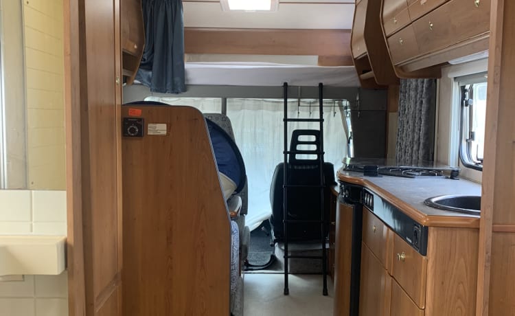 Uus op wielen – Ampio camper (familiare) (7 posti letto!)