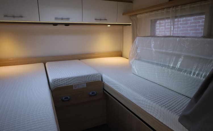 Vrij & Blij – Sunlight T66 spacieux avec lits longitudinaux simples, année de fabrication 2019 avec 150 ch (euro 6)