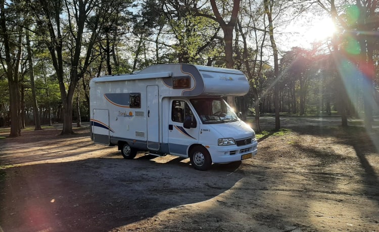 Het pareltje van Brabant – Amusez-vous avec ce camping-car pour 5 personnes !