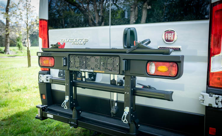 Camper Puck! – Camper bus lussuoso, alla moda e molto completo! Fiat Ducato L4