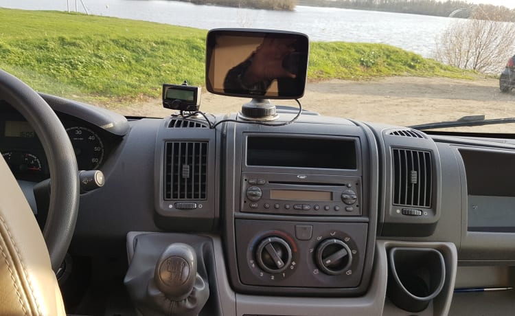 compact camper van, peugeot