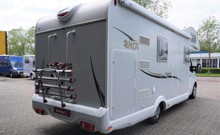 Rimor Katamarano 9 | Nische | 2013 | 7 Plätze | 3 Etagenbett