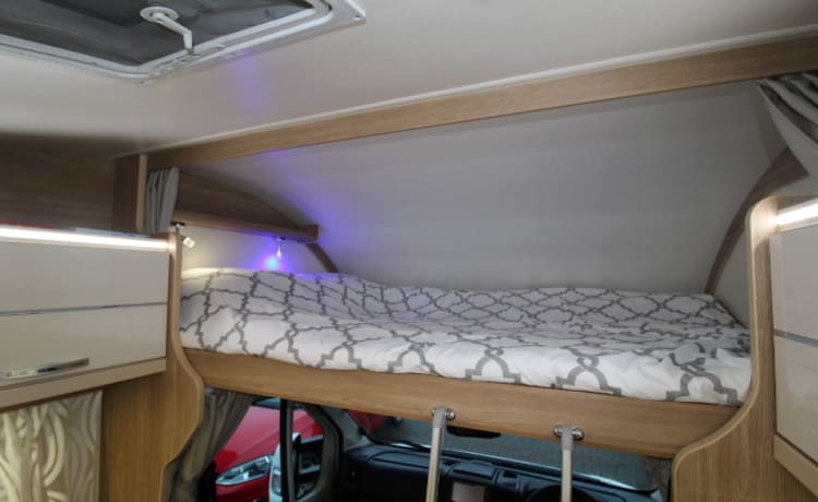 Alba – 6/7 berth motorhome with canopy