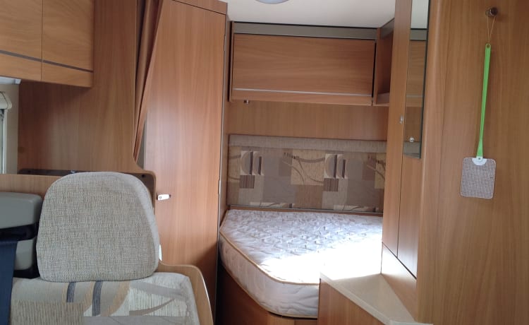 Molly – 4 berth Swift Escape 664