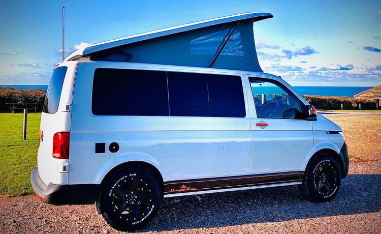 The Surfer – 2020 Top Spec luxueux camping-car VW. Explorez les Cornouailles avec style.